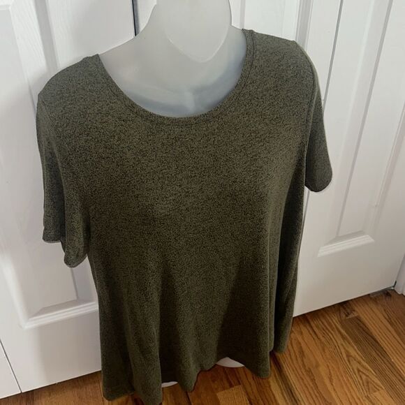Old Navy Luxe Forest Green Top Shirt Blouse Medium M - Picture 2 of 3